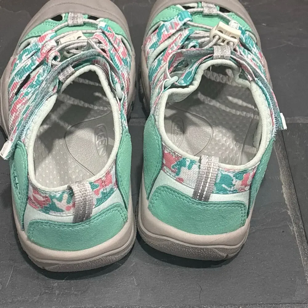 Keen Big Kids Newport H2 Pink & Mint Green Girls Sandals - size 3